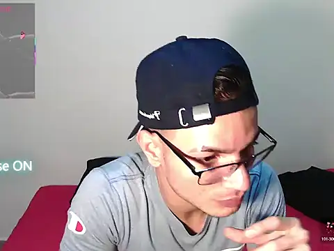 Snapshot of Roberth_eduard21 chatting on 4, 5, 2026 Roberth eduard21 online show from 4, 5, 2026
