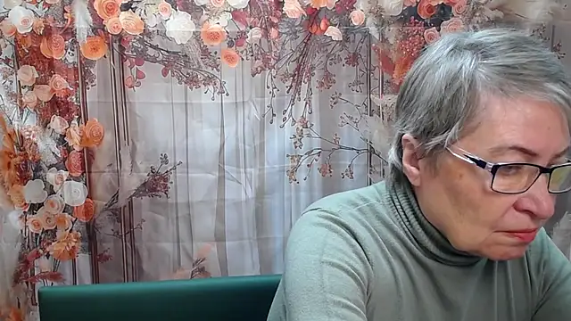 Snapshot of OlgaLuck chatting on 1, 4, 2026 OlgaLuck online show from 1, 4, 2026