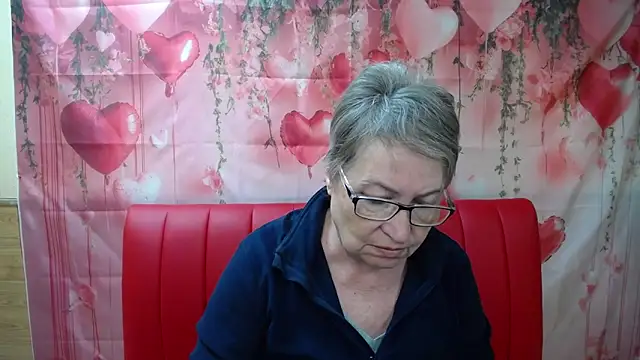 Snapshot of OlgaLuck chatting on 10, 4, 2026 OlgaLuck online show from 10, 4, 2026