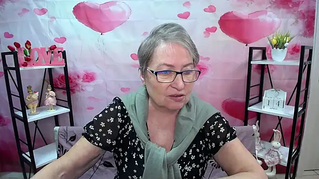 Snapshot of OlgaLuck chatting on 14, 4, 2026 OlgaLuck online show from 14, 4, 2026