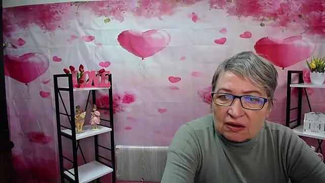 Snapshot of OlgaLuck chatting on 15, 4, 2026 OlgaLuck online show from 15, 4, 2026