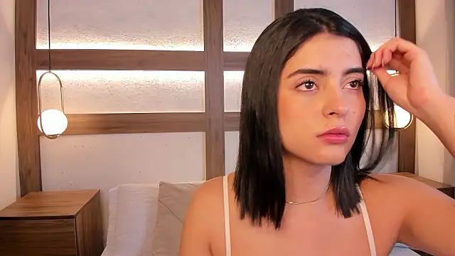 SarhaVega online show from 12, 3, 2026