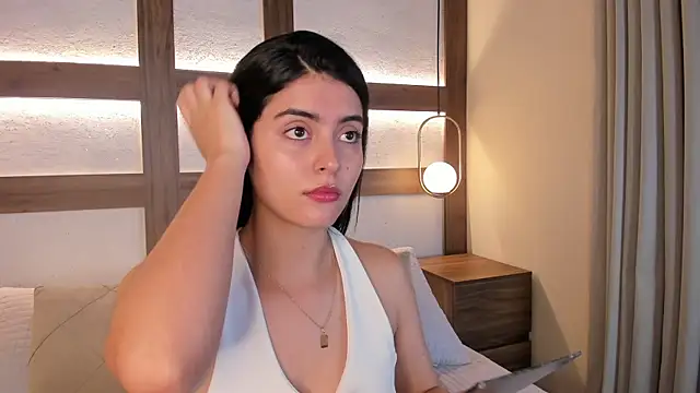 SarhaVega online show from 19, 4, 2026