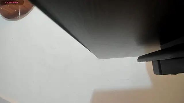 Snapshot of Izelevans chatting on 10, 4, 2026 Izelevans online show from 10, 4, 2026