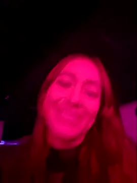 Snapshot of Eveeelyn25 chatting on 7, 1, 2026 Eveeelyn25 online show from 7, 1, 2026