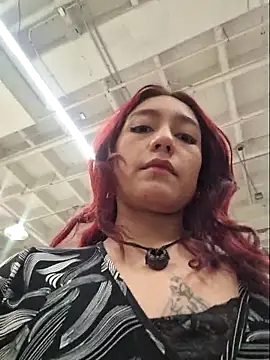 Snapshot of Eveeelyn25 chatting on 7, 3, 2026 Eveeelyn25 online show from 7, 3, 2026