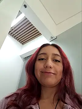 Snapshot of Eveeelyn25 chatting on 23, 3, 2026 Eveeelyn25 online show from 23, 3, 2026