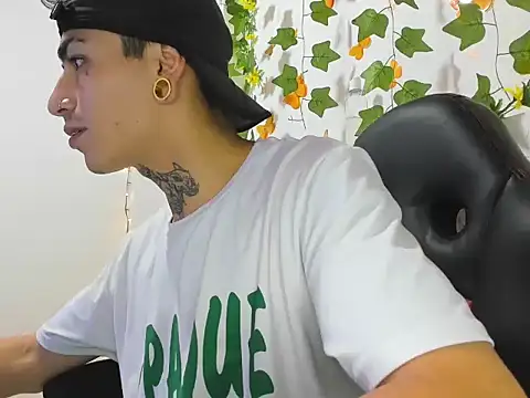 Snapshot of beatandtalk chatting on 30, 11, 2025 beatandtalk online show from 30, 11, 2025