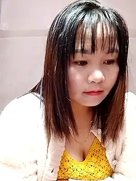 Snapshot of One-two22 chatting on 15, 12, 2025 One-two22 online show from 15, 12, 2025