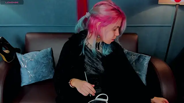 LiraBelle online show from 14, 1, 2026