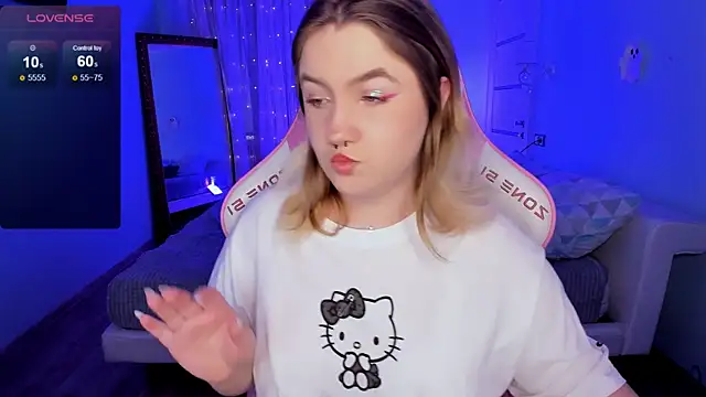 lovelyy julia online show from 4, 12, 2025