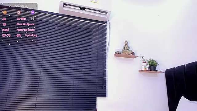 hinnataSmilerr online show from 10, 4, 2026