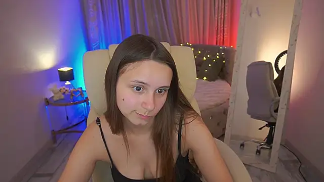 Snapshot of TinyNatalie chatting on 15, 6, 2026 TinyNatalie online show from 15, 6, 2026