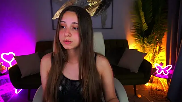 Snapshot of TinyNatalie chatting on 19, 7, 2026 TinyNatalie online show from 19, 7, 2026