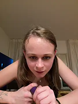 Snapshot of norafack33 chatting on 24, 11, 2025 norafack33 online show from 24, 11, 2025