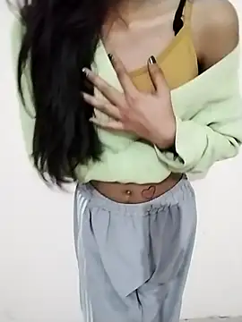 Snapshot of Alli8900 chatting on 28, 11, 2025 Alli8900 online show from 28, 11, 2025