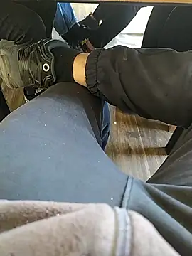 Snapshot of BarrenProtege chatting on 15, 12, 2025 BarrenProtege online show from 15, 12, 2025