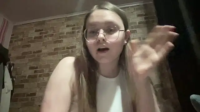 Snapshot of Blair_Reid chatting on 2, 12, 2025 Blair Reid online show from 2, 12, 2025