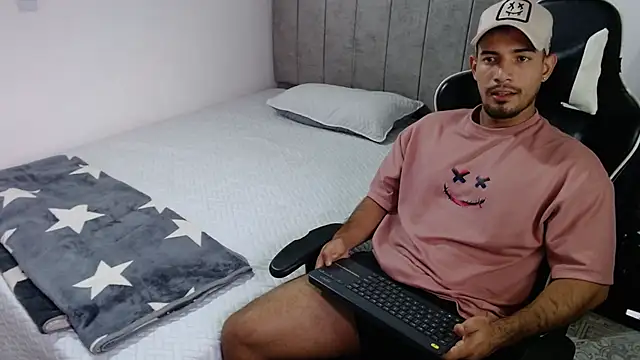 Snapshot of miller_cuper chatting on 27, 11, 2025 miller cuper online show from 27, 11, 2025