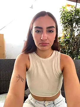 ZoeJohnson Pink online show from 4, 12, 2025