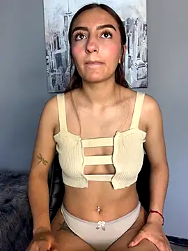 ZoeJohnson Pink online show from 15, 12, 2025