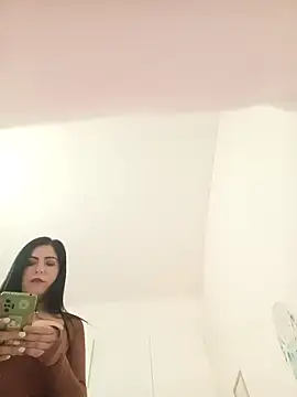 Snapshot of Morena_ojazos_travieza-39 chatting on 7, 4, 2026 Morena ojazos travieza-39 online show from 7, 4, 2026