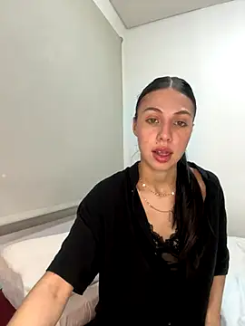 heyitsmia online show from 25, 11, 2025