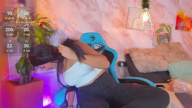 Snapshot of taamy_desire chatting on 29, 11, 2025 taamy desire online show from 29, 11, 2025