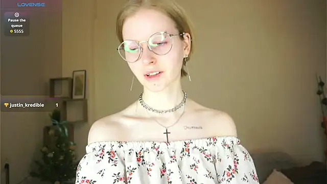 ToyaPletz online show from 15, 4, 2026