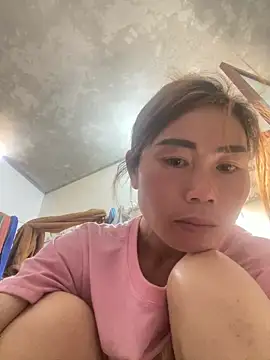 meganmeo online show from 12, 4, 2026