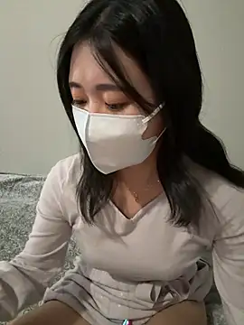 Minagi Shizuku online show from 20, 12, 2025