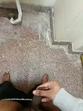 Snapshot of ray_buny chatting on 2, 12, 2025 ray buny online show from 2, 12, 2025