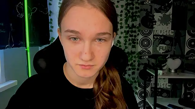 helgicuteness online show from 15, 2, 2026