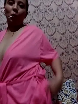 Snapshot of sexymaxine15 chatting on 27, 11, 2025 sexymaxine15 online show from 27, 11, 2025