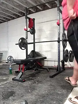 Snapshot of BigBearforCuddles chatting on 18, 4, 2026 BigBearforCuddles online show from 18, 4, 2026