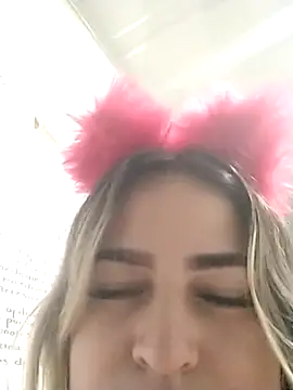 Snapshot of sexy_aurora_ourdoors chatting on 27, 11, 2025 sexy aurora ourdoors online show from 27, 11, 2025