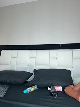 Snapshot of Celeste_Valencia_ chatting on 12, 5, 2026 Celeste Valencia online show from 12, 5, 2026