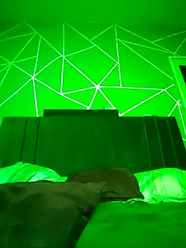 Snapshot of Reynpau19 chatting on 25, 11, 2025 Reynpau19 online show from 25, 11, 2025