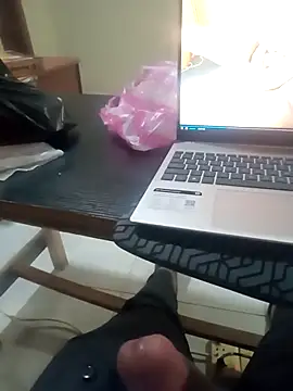 Snapshot of LovelyHughes chatting on 7, 4, 2026 LovelyHughes online show from 7, 4, 2026