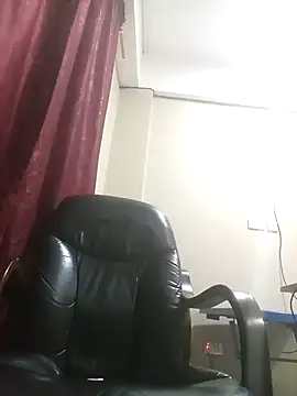 Snapshot of LovelyHughes chatting on 21, 4, 2026 LovelyHughes online show from 21, 4, 2026