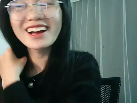 Snapshot of Nunaa18 chatting on 26, 11, 2025 Nunaa18 online show from 26, 11, 2025