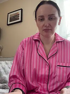 TomilaSi online show from 18, 12, 2025