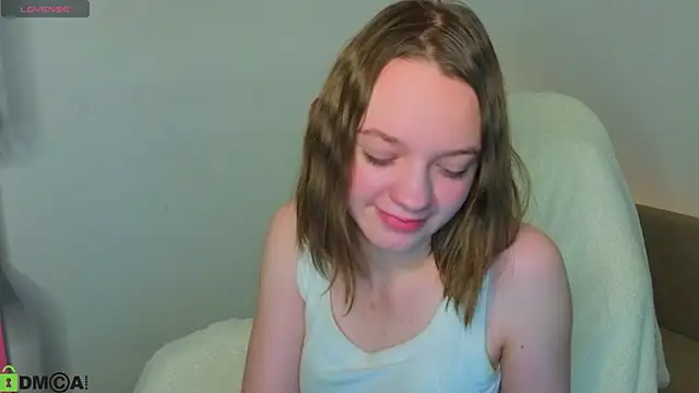 Snapshot of Olivia_Riesz chatting on 7, 3, 2026 Olivia Riesz online show from 7, 3, 2026