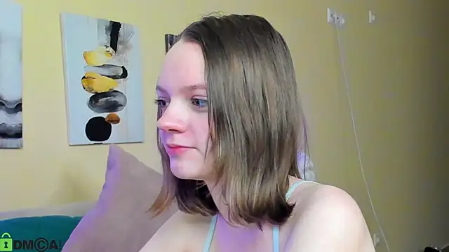 Snapshot of Olivia_Riesz chatting on 1, 4, 2026 Olivia Riesz online show from 1, 4, 2026