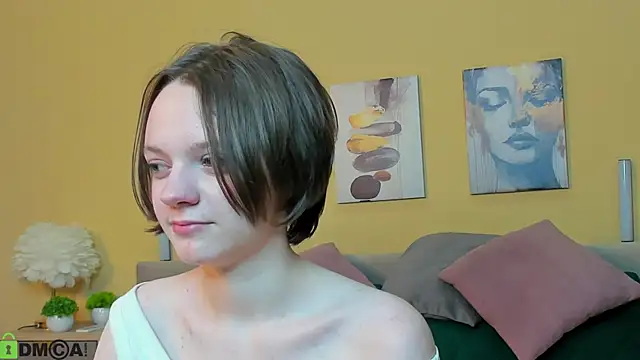 Snapshot of Olivia_Riesz chatting on 11, 4, 2026 Olivia Riesz online show from 11, 4, 2026