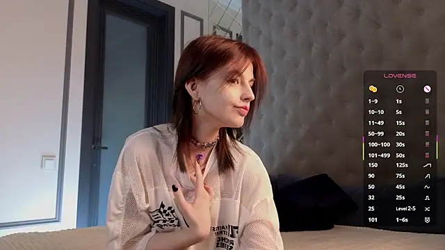 Snapshot of SharaSauer chatting on 10, 3, 2026 SharaSauer online show from 10, 3, 2026