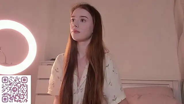 AmyForYouu online show from 2, 12, 2025