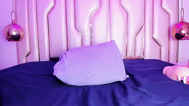 IrisHerrera  online show from 23, 3, 2026