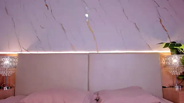 Julietaa 1 online show from 19, 12, 2025