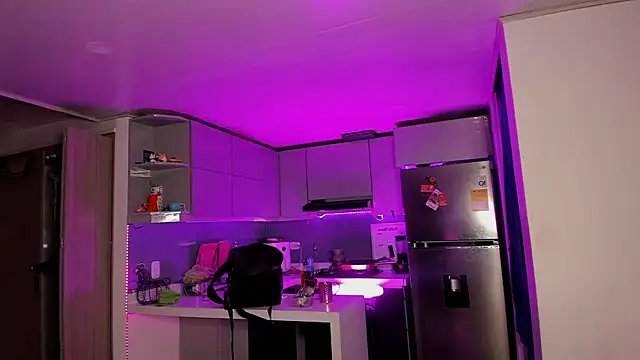 SaraAndrade  online show from 5, 1, 2026